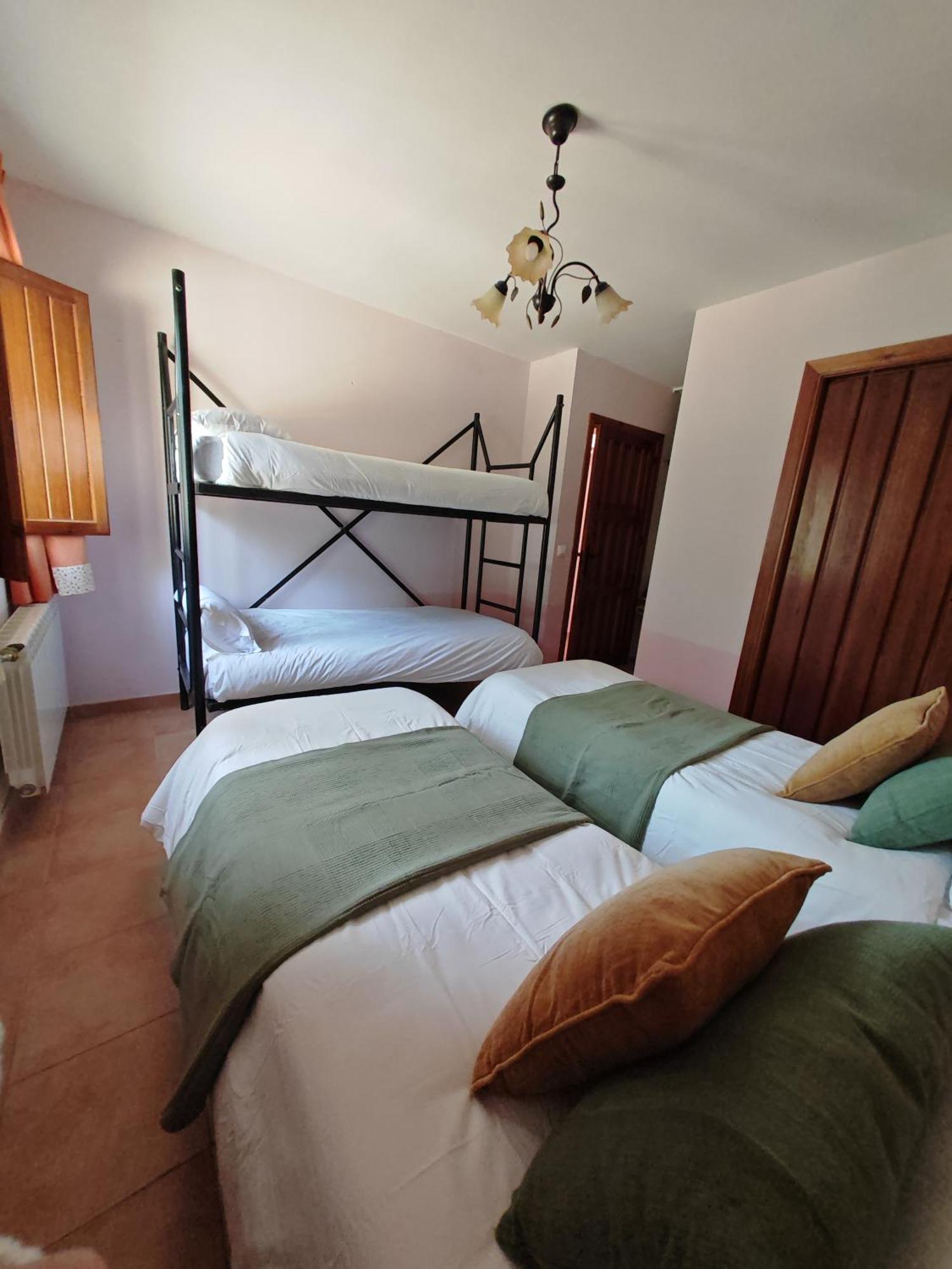 El Moral Centro De Turismo Rural Valdecañas Extérieur photo